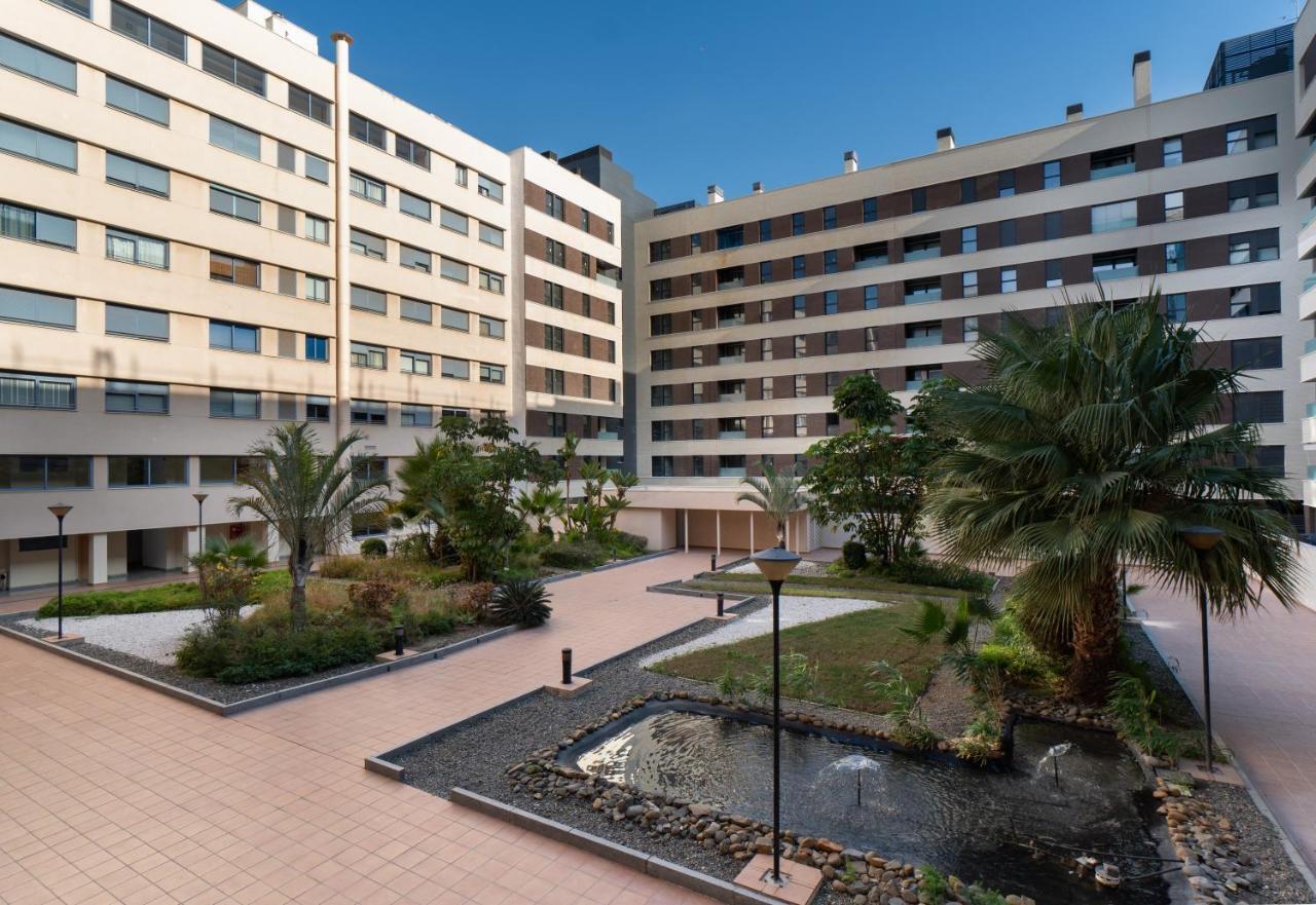 Malaga Centro Maria Zambrano 아파트 외부 사진